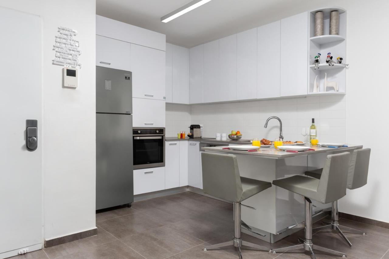 Florentine 2Br With Sea View By Holyguest Tel Aviv Esterno foto